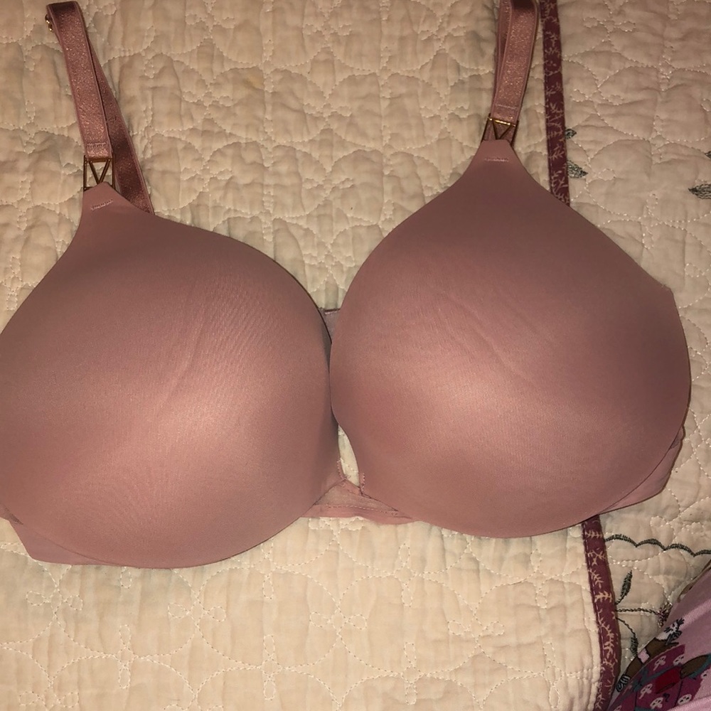 Victoria's Secret Uplift Plunge Bra Size 32DDD